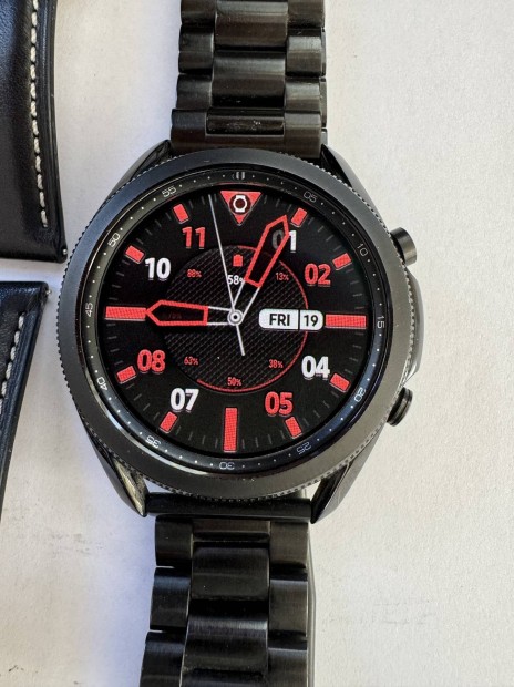 Samsung Galaxy Watch 3 okosra 45mm fekete 3 szijjal