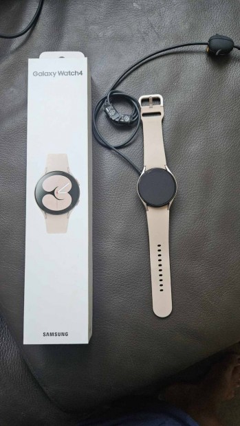 Samsung Galaxy Watch 4 okosra