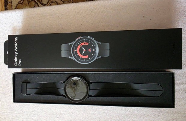 Samsung Galaxy Watch 5 Pro újszerű, tökéletes állapotú okosóra