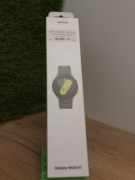 Samsung Galaxy Watch 7 K�rtyaf�ggetlen, 12 h� garancia