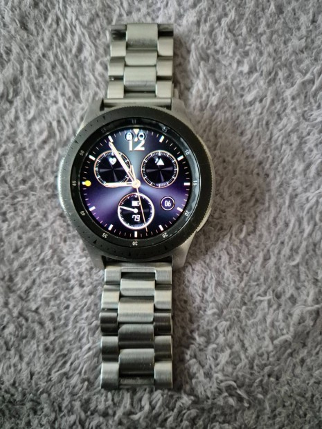 Samsung Galaxy Watch elad