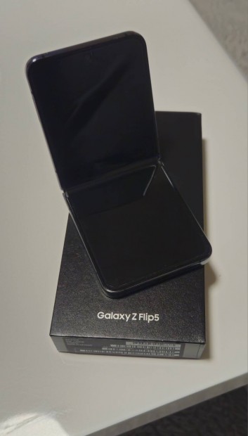 Samsung Galaxy Z Flip5   256gb 