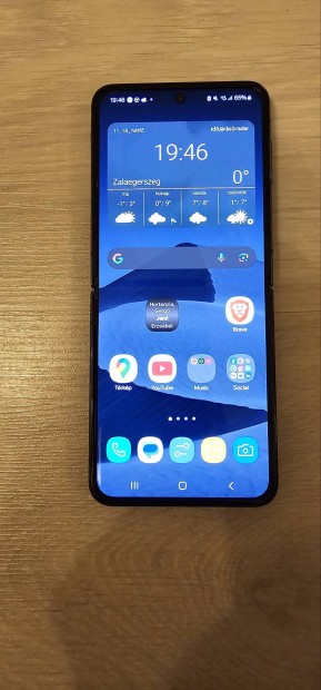 Samsung Galaxy Z Flip 4 (gyri fggetlen)