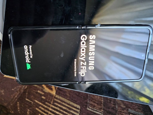 Samsung Galaxy Z Flip SM-F700 jszer mobiltelefon