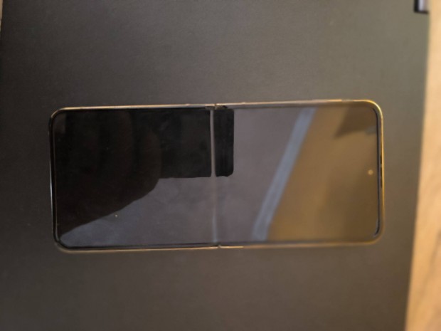 Samsung Galaxy Z flip 4 128GB 
