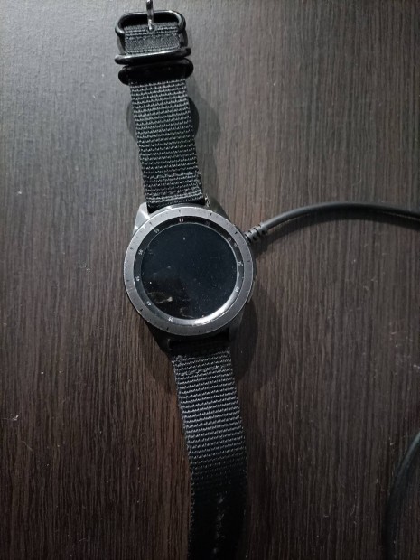 Samsung Galaxy watch alkatrsznek.