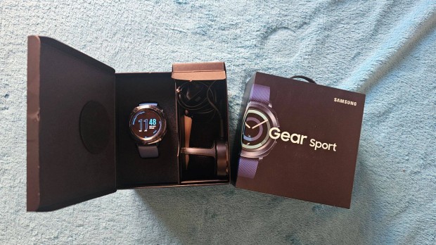 Samsung Gear Sport okosra elad