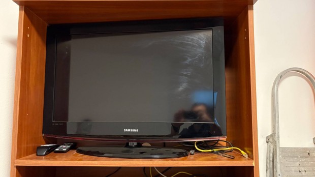 Samsung HD LCD TV, 32"-os, nem okos TV
