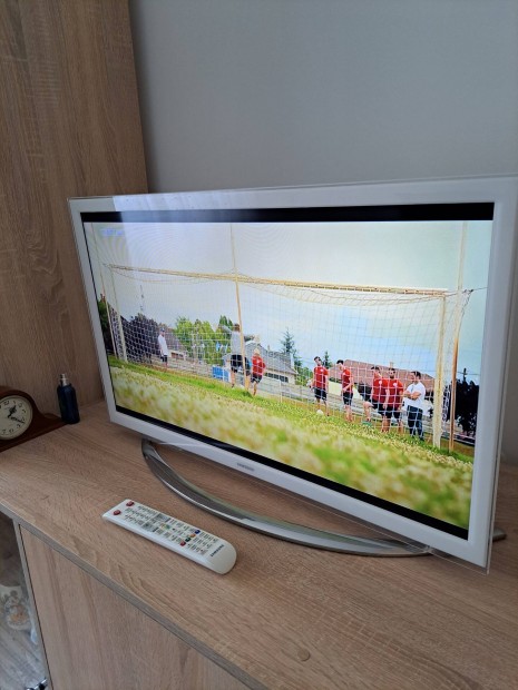 Samsung HD Smart tv 32"  /80cm a tv tmrje/