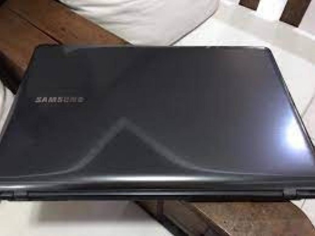 Samsung I5 Laptop win11-el