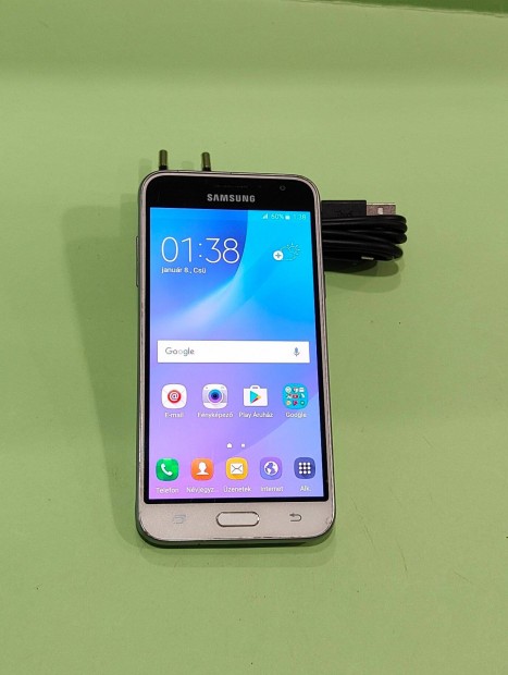 Samsung J3 2016 Fehr Fggetlen Andoidos rendszer,j llapot mobilte
