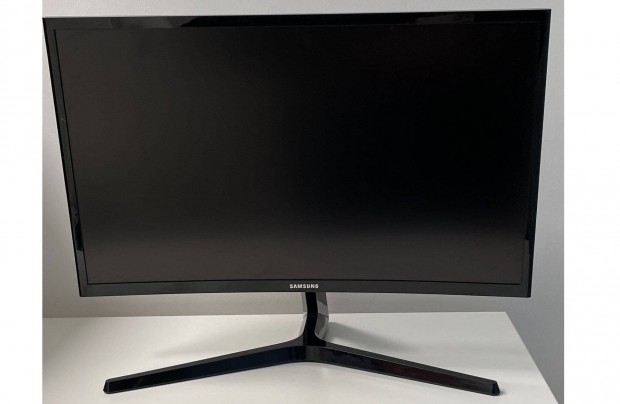 Samsung LC24F390Fhrxen velt Gaming monitor 24"| 12 hnap garancival