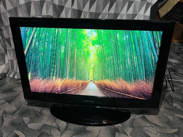 Samsung LCD HD TV