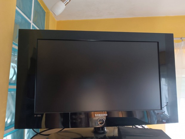 Samsung LCD HD Tv 65cm 