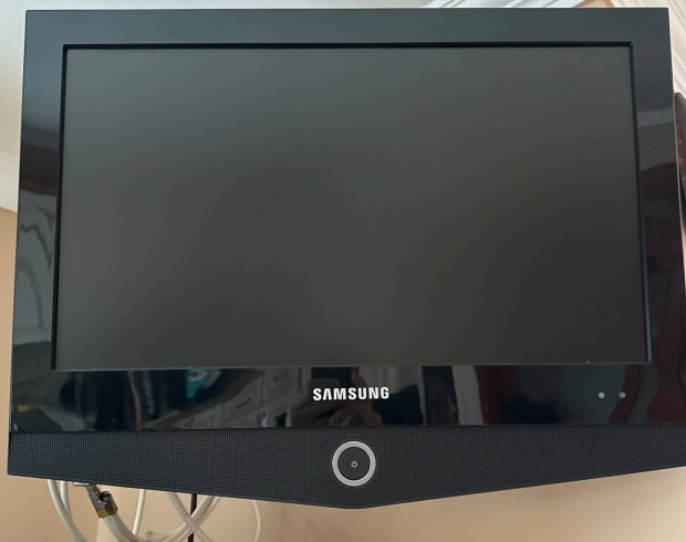 Samsung LCD TV LE23R32B