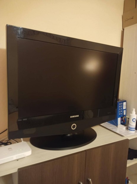Samsung LCD TV LE32R32B