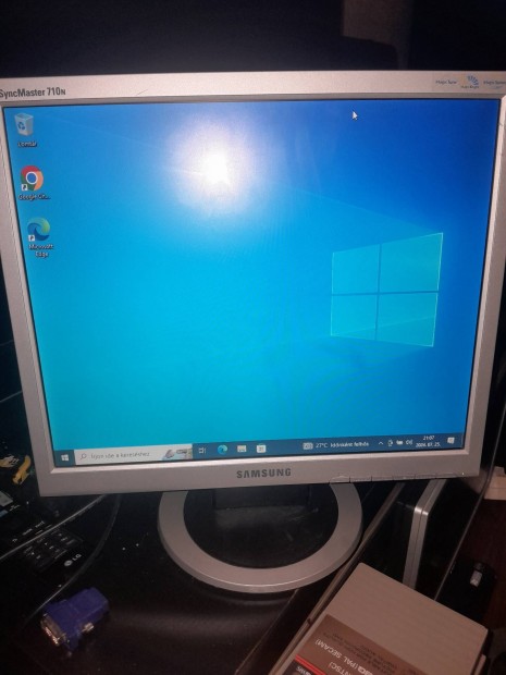 Samsung LCD monitor 17 colos 