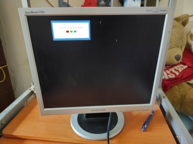 Samsung LCD monitor 710N - 48 cm kptl