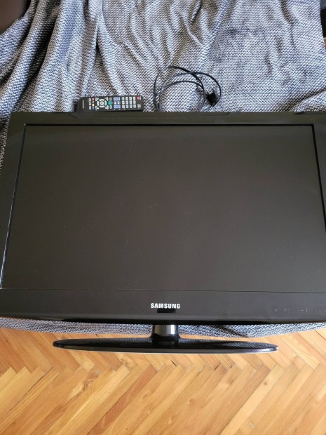 Samsung LCD tv LE32D400E1W 32 colos 81cm 