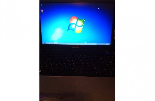 Samsung NP300E5Z i3-as laptop