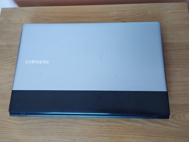 Samsung NP300-E5C hasznlt notebook 