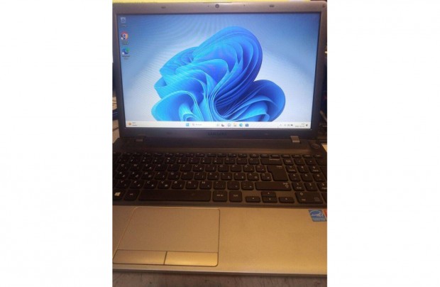 Samsung NP355V ngymagos gyors s ers laptop