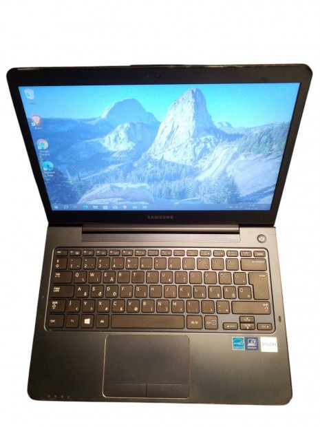 Samsung NP535U3C laptop