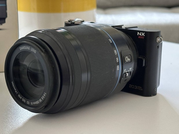 Samsung NX200