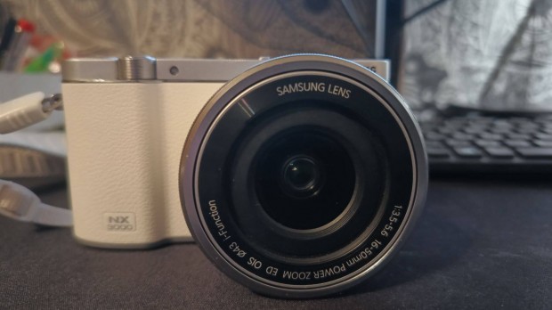 Samsung NX3000