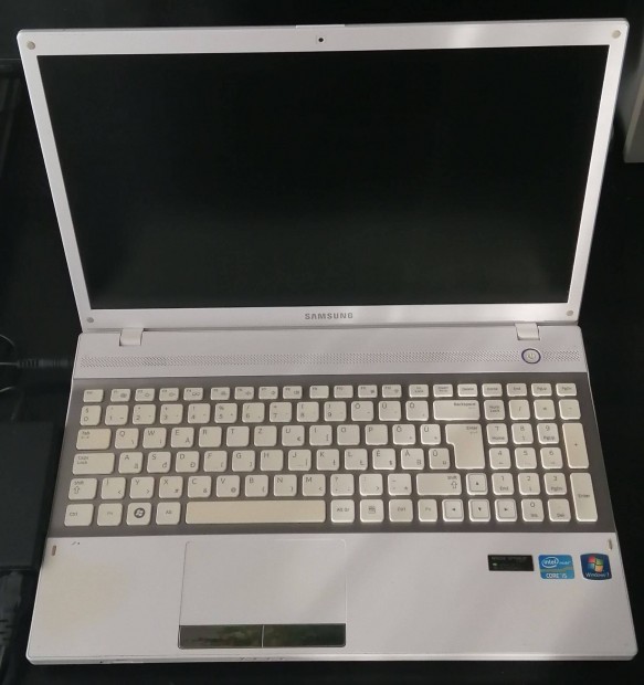 Samsung Notebook NP300V5A (hibs)