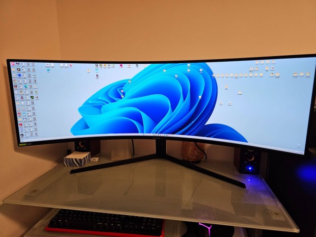 Samsung Odyssey 49" G9 Neo Gamer monitor