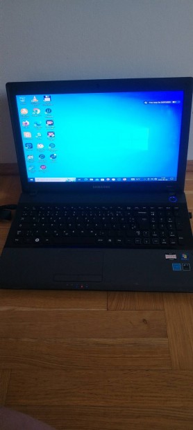 Samsung RV515 laptop 15.6"