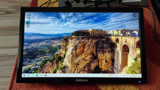 Samsung S19A300N led monitor