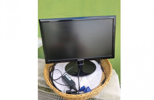 Samsung S19C150 19" energiatakarkos LED monitor