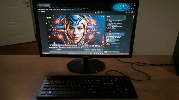 Samsung S24D330H monitor