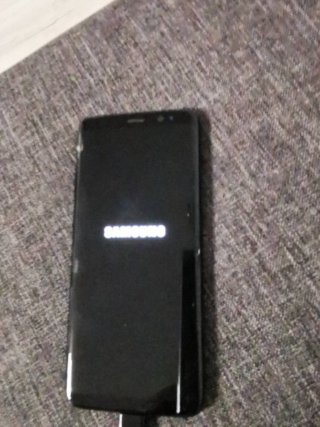 Samsung S8 alkatrsznek