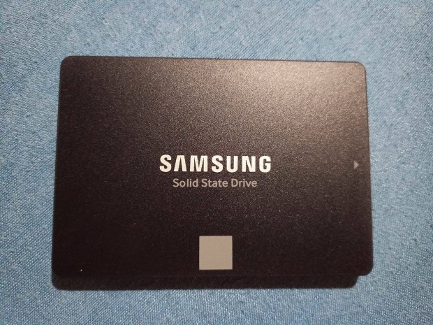 Samsung SSD (870 Evo 250gb) hasznlt