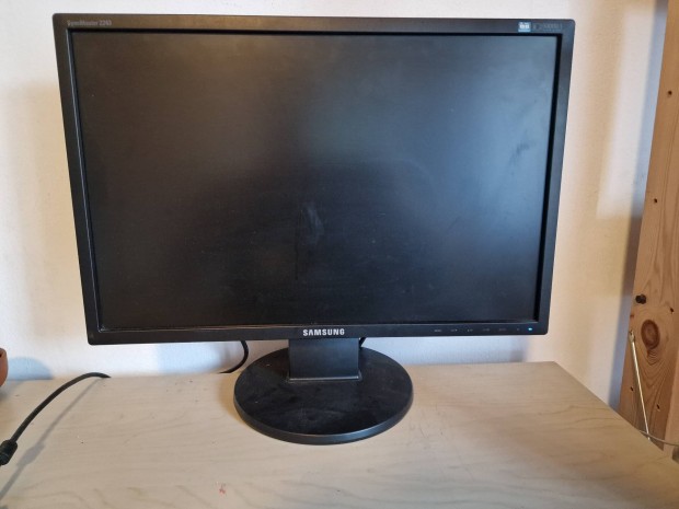 Samsung Syncmaster 2243 monitor elad 22" colos