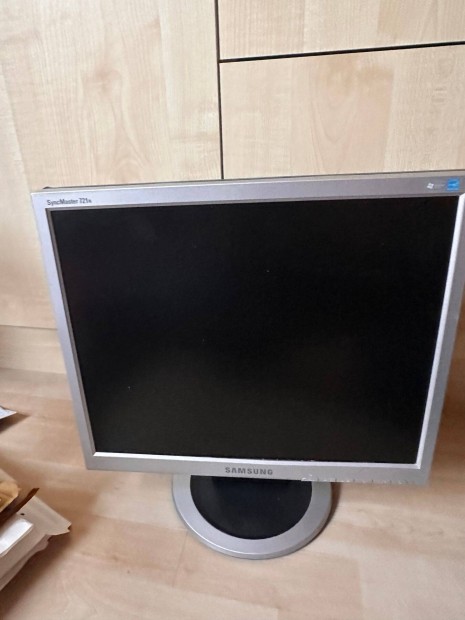 Samsung Syncmaster 721N LCD monitor Elad!