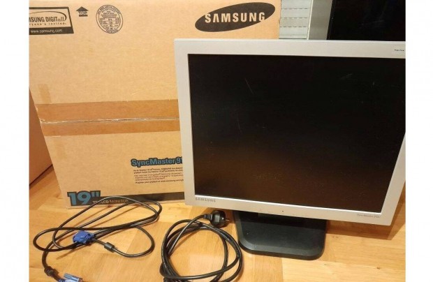 Samsung Syncmaster 913V monitor 19" Gyri dobozban kbelekkel VGA