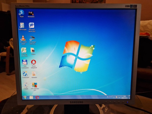 Samsung Syncmaster 940N 19 4:3 kparny LCD monitor XGA 1280x1024