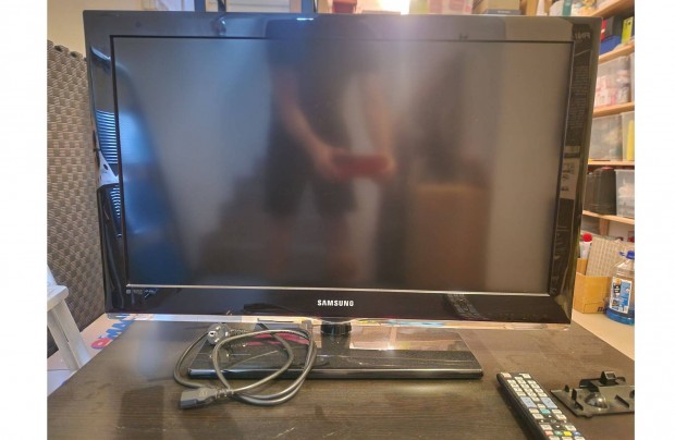Samsung TV 82cm le32c530