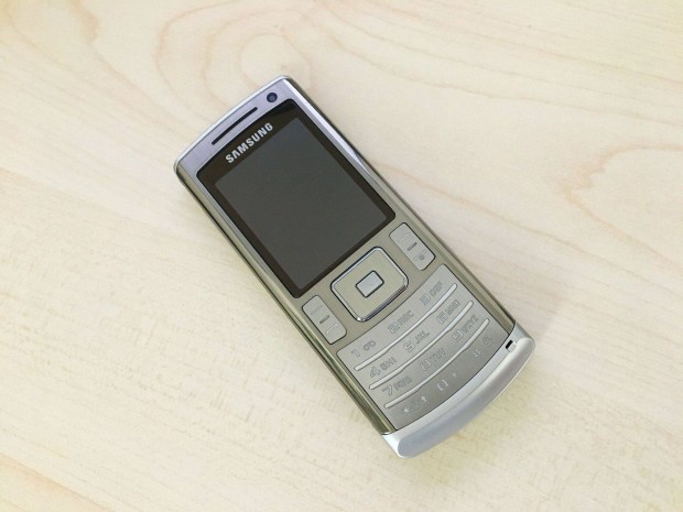 Samsung U800 - Soul - Fmhzas nyomgombos telefon