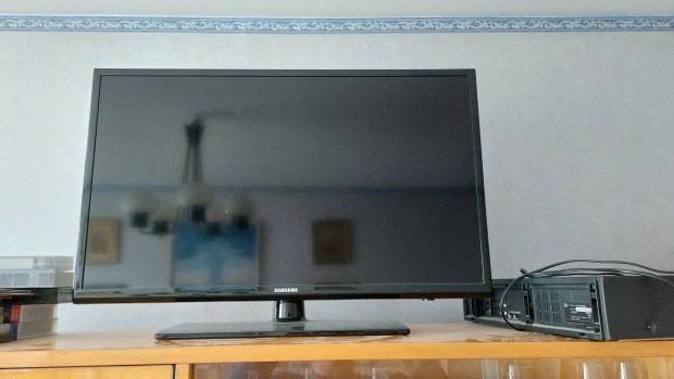 Samsung UE32EH4003 LED TV