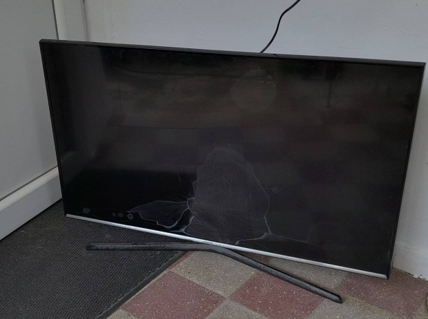 Samsung UE43j5500 törött smart tv