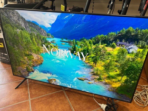 Samsung UE55AU7102 4K smart Led tv