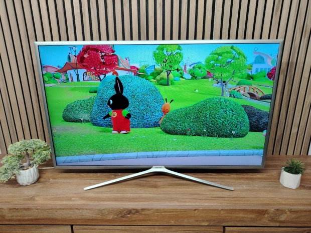 Samsung Ultra vkony SMART WIFI 102CM LED TV