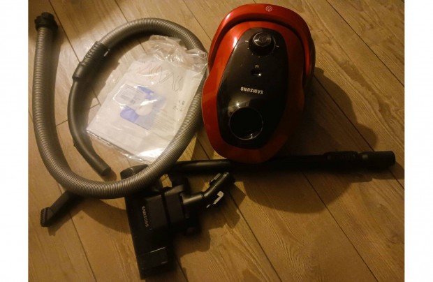 Samsung VC2500 porszívó 7 extra porzsákkal, motorszűrőkkel eladó