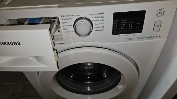 Samsung WF60F4E0W2W digitális elöltöltős mosógép 6kg/1200