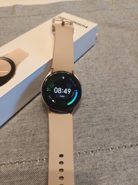 Samsung Watch 4 LTE, Bluetooth,Wi-Fi, GPS (GH90-65742D)
